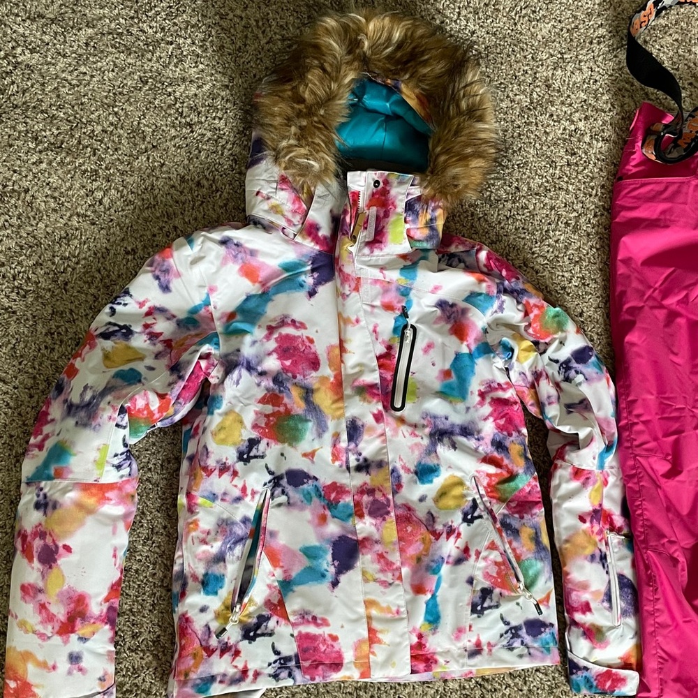 Gsou snow snowboard jacket and bib set SZ Large